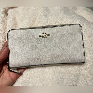 Coach wallet
